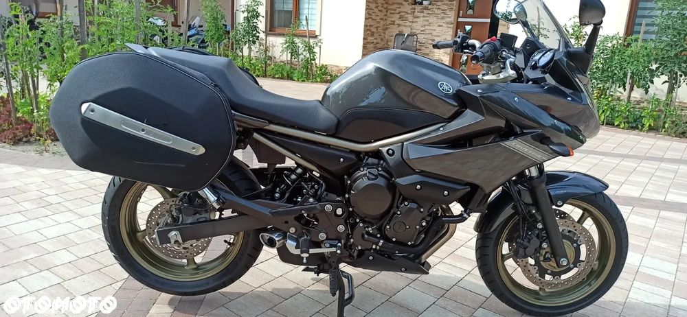 Yamaha XJ - 3