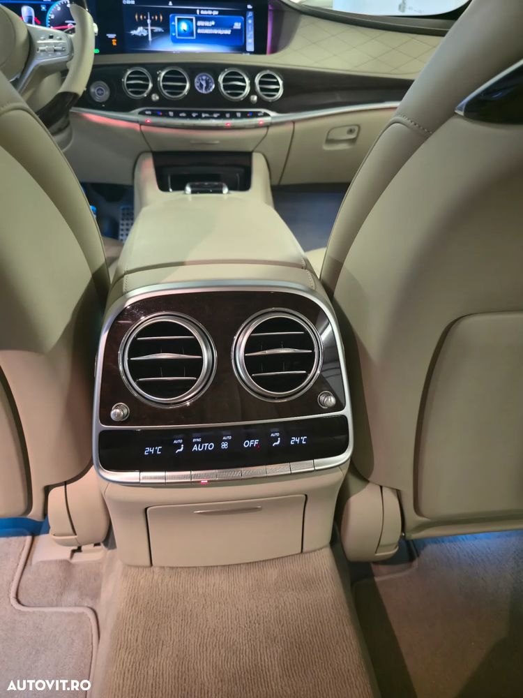 Mercedes-Benz S 560 4MATIC Long Aut. - 26