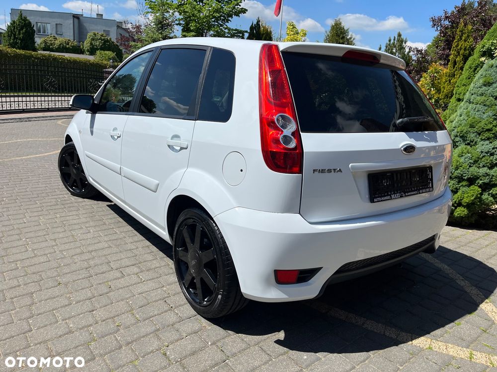 Ford Fiesta 1.4 Ambiente - 3