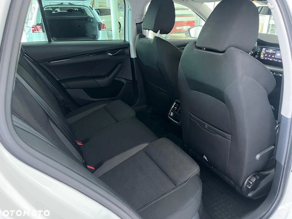 Skoda Octavia 1.0 TSI Ambition - 37