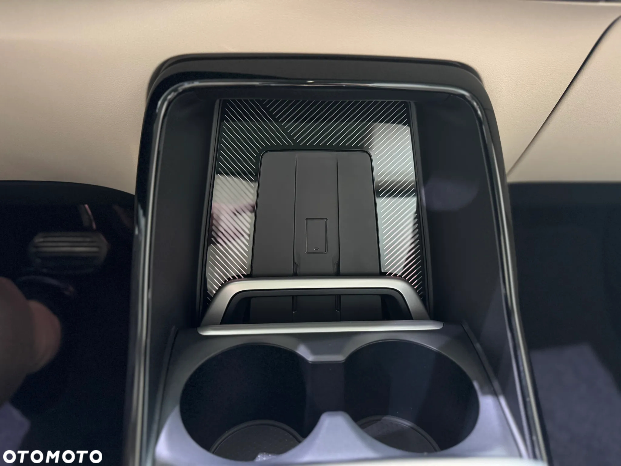 BMW Seria 2 220 mHEV - 16