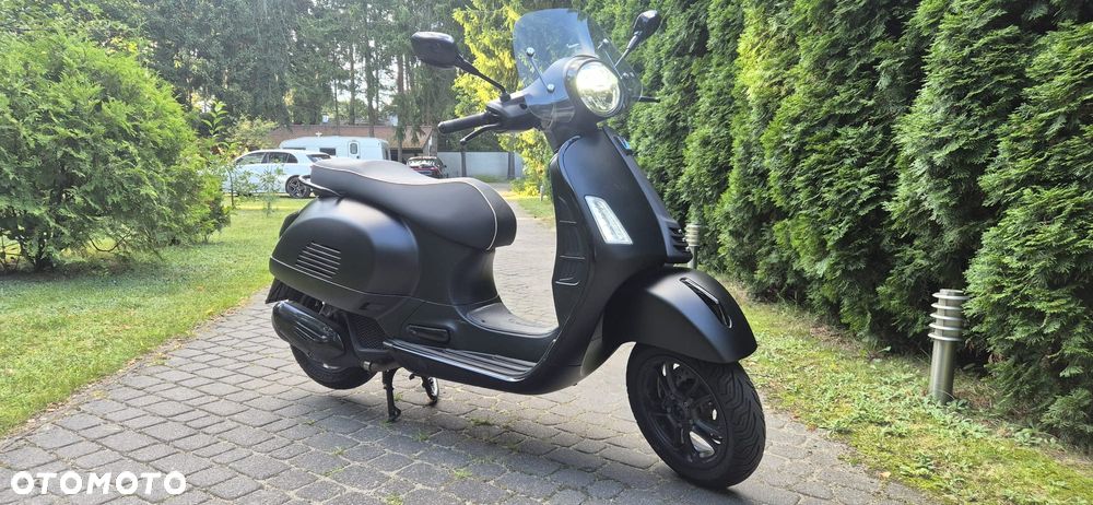 Vespa GTS - 17