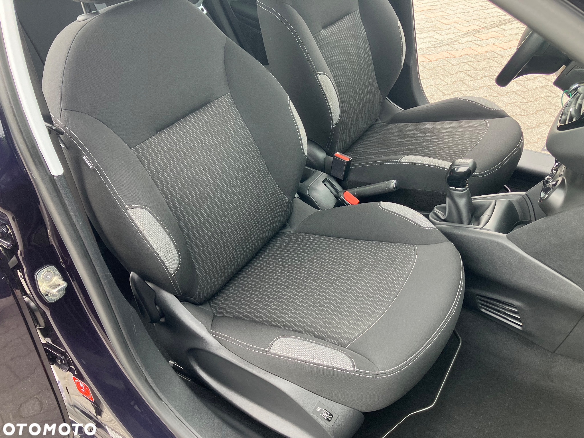 Peugeot 208 1.2 VTi Active - 17