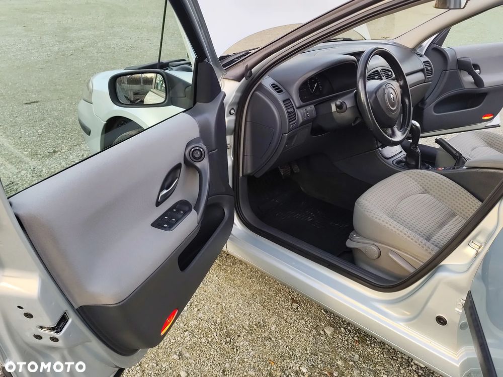 Renault Laguna 2.0 Automatik Expression - 23