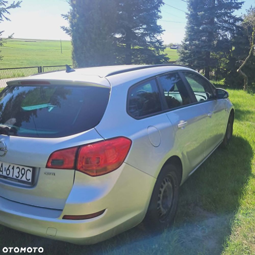 Opel Astra 1.7 CDTI DPF (119g) Sport - 3