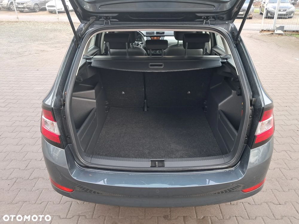 Skoda Fabia 1.0 TSI Ambition - 11