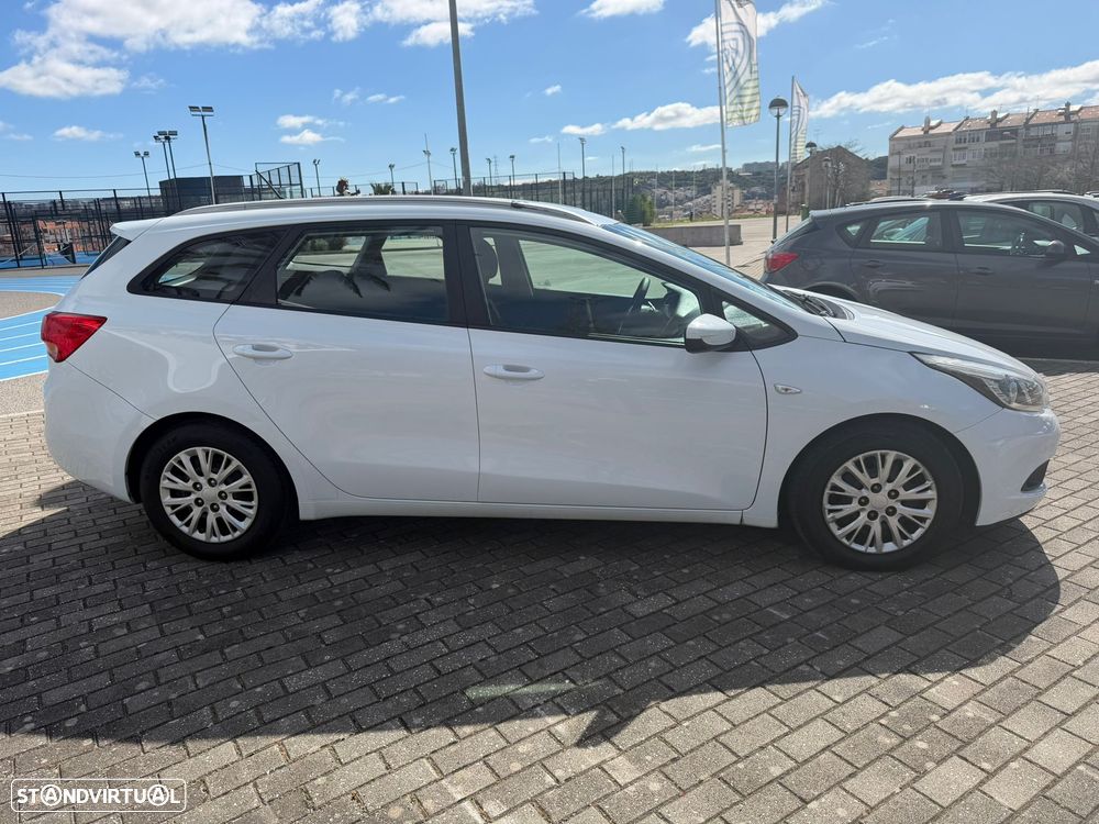 Kia Ceed SW 1.4 CRDi - 10