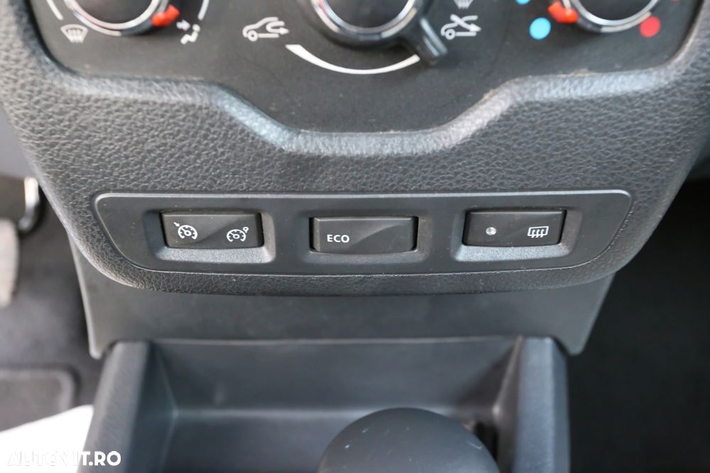 Dacia Lodgy 1.5 dCi Stepway - 24
