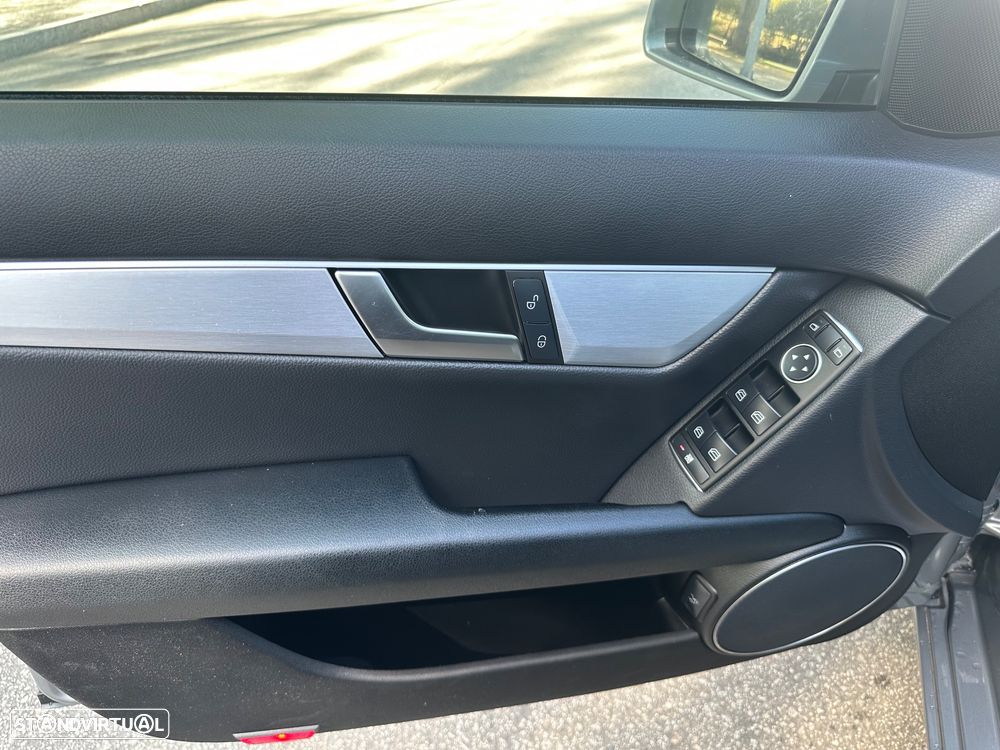 Mercedes-Benz C 220 CDI Avantgarde Edition - 26