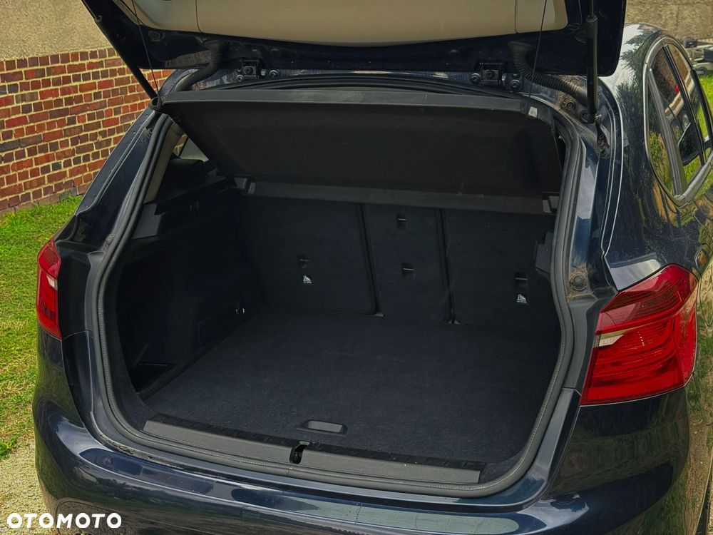 BMW Seria 2 218d Sport-Aut Luxury Line - 40