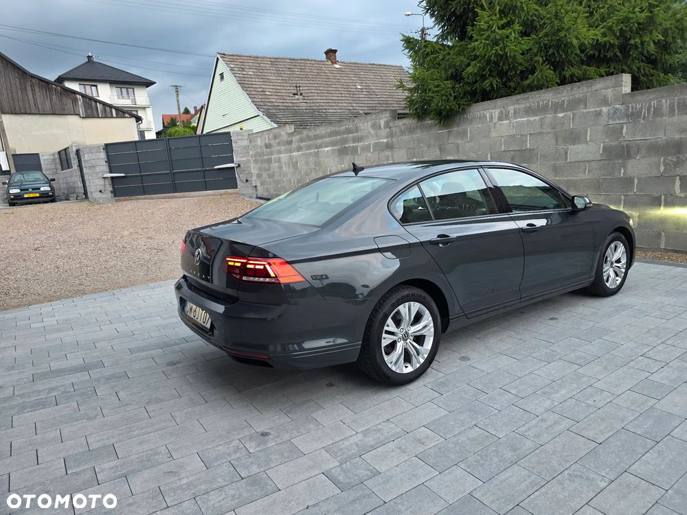 Volkswagen Passat - 7