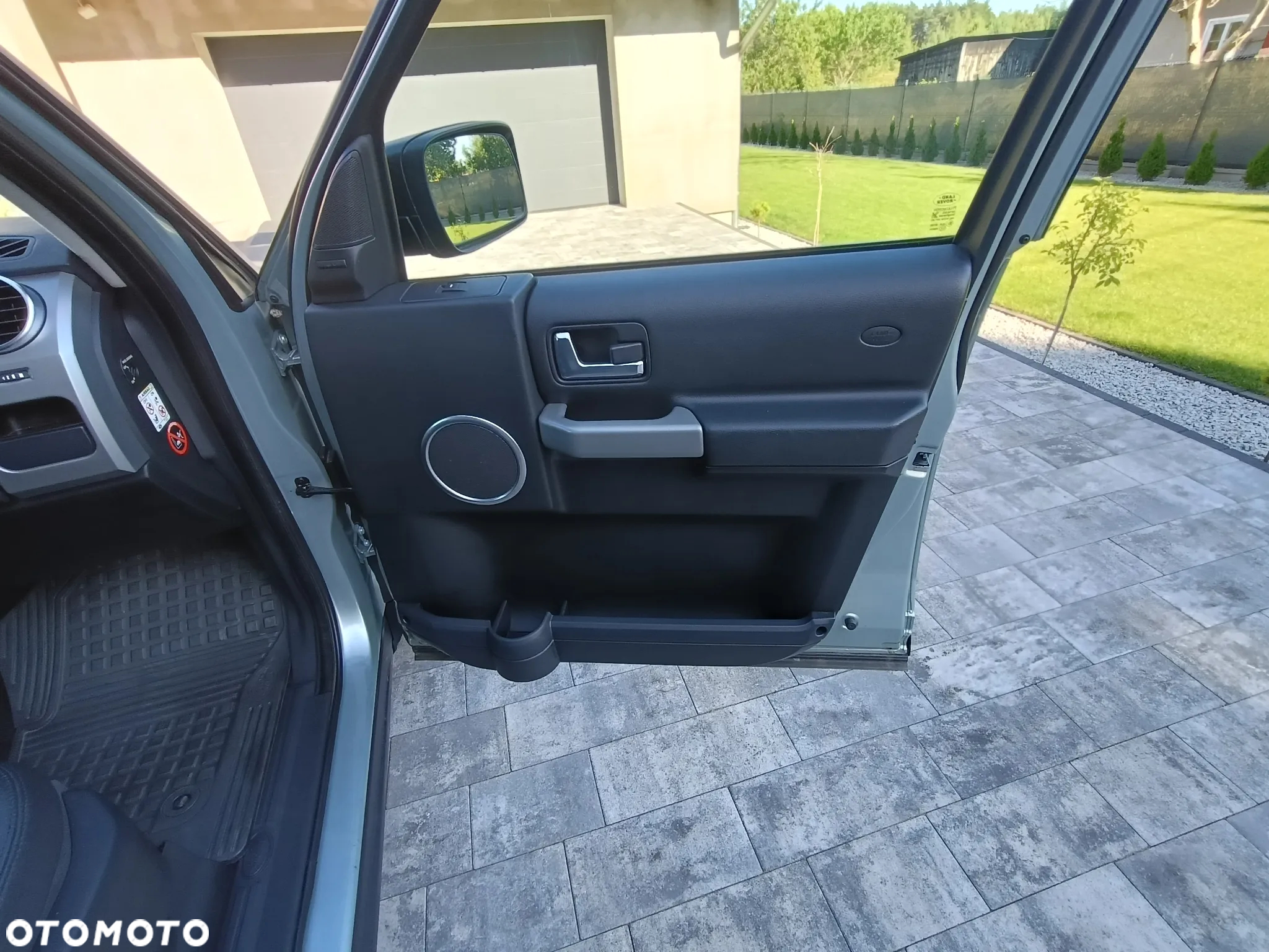 Land Rover Discovery III 2.7D V6 SE - 25