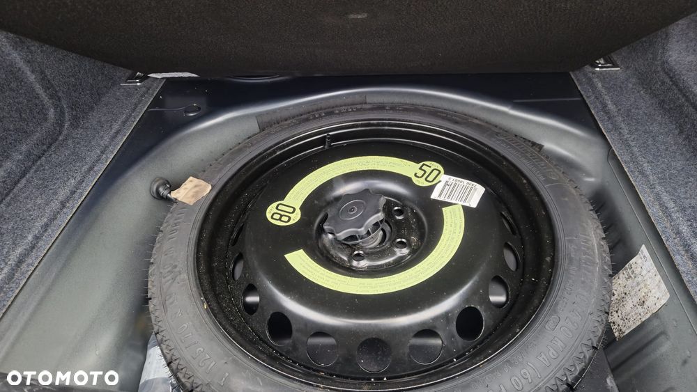 Audi A4 Limousine - 10