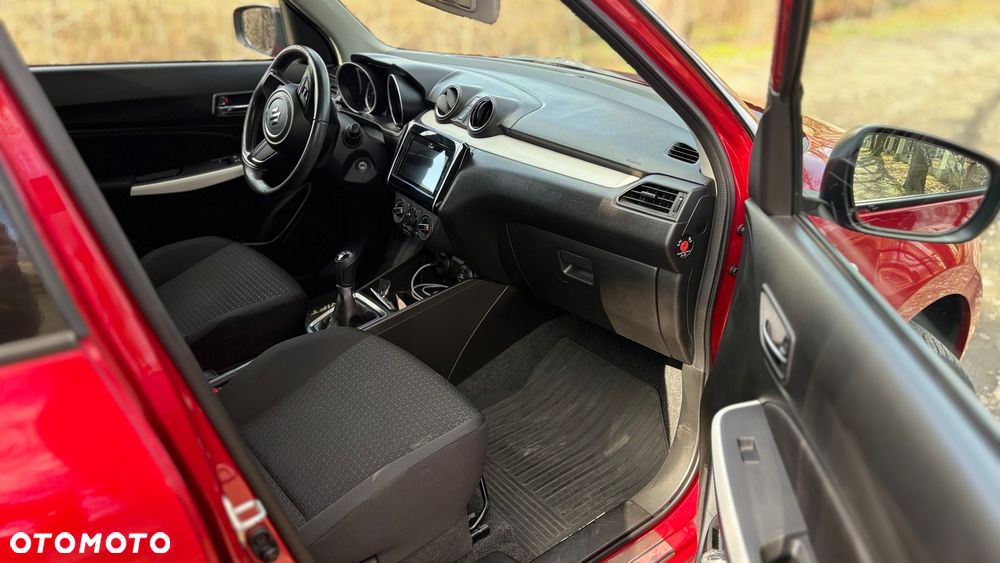 Suzuki Swift 1.2 Premium Plus - 13