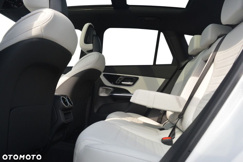 Mercedes-Benz GLC 300 de PHEV 4-Matic AMG Line - 8