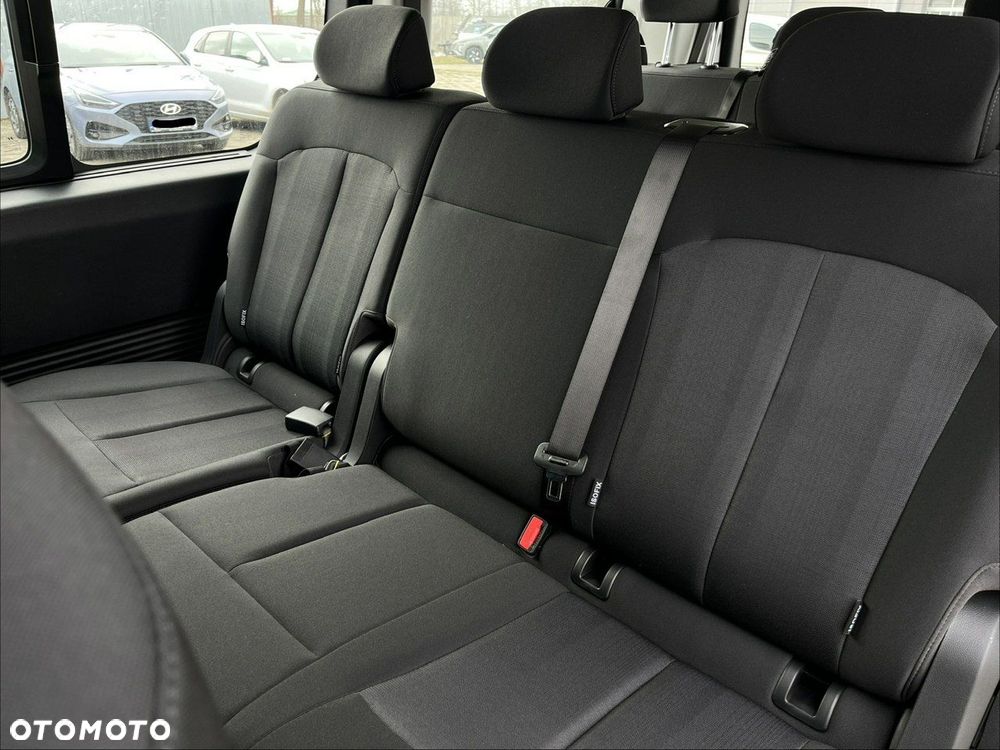 Hyundai Staria - 17