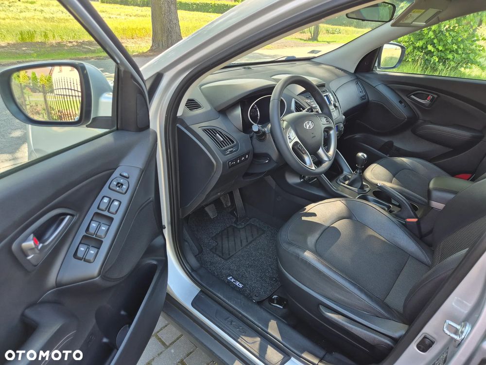 Hyundai ix35 1.6 2WD blue Style - 10