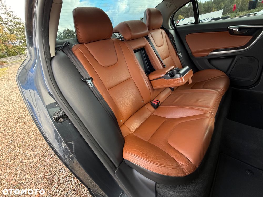 Volvo S60 - 24