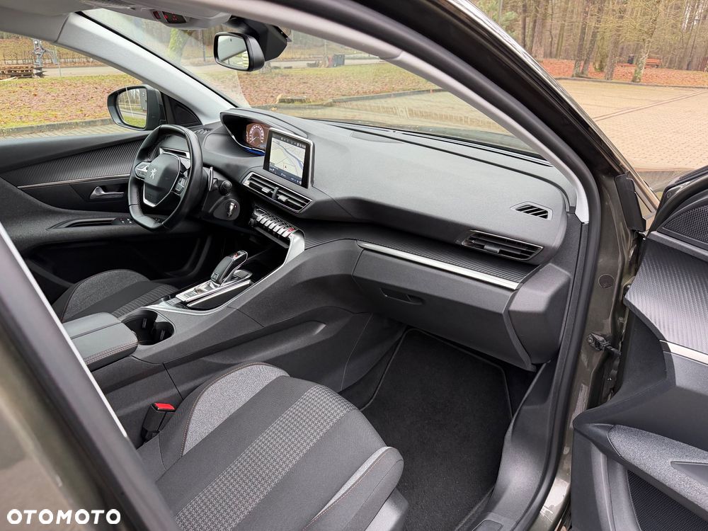 Peugeot 3008 PureTech 130 Stop & Start GPF EAT8 Active Business-Paket - 25