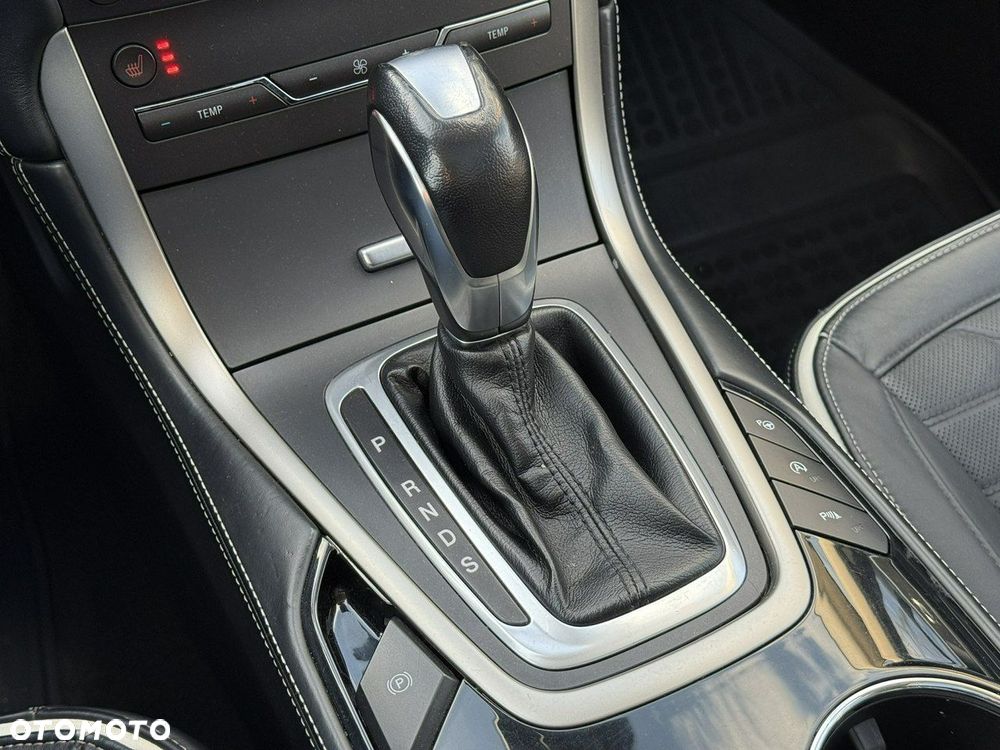 Ford S-Max 2.0 TDCi Vignale PowerShift - 32