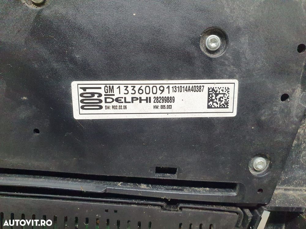 Panou radio CD 13360091 Opel Astra J [2009 - 2012] - 3