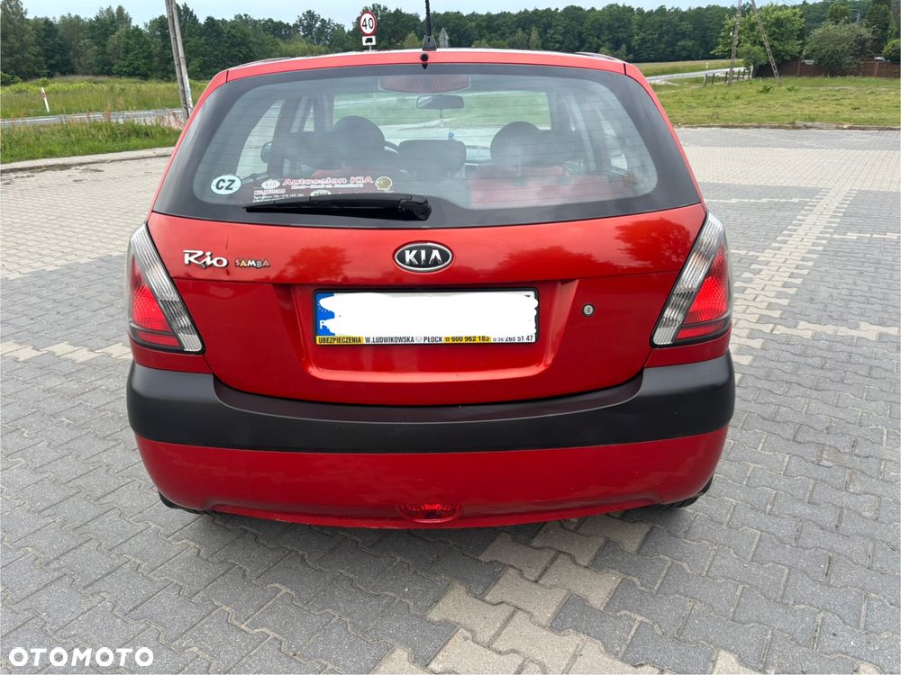 Kia Rio - 25