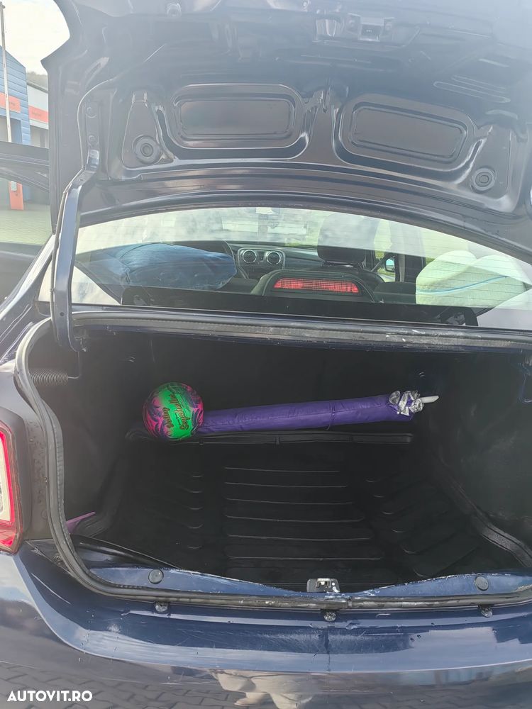 Dacia Logan 1.2 75CP Acces - 4