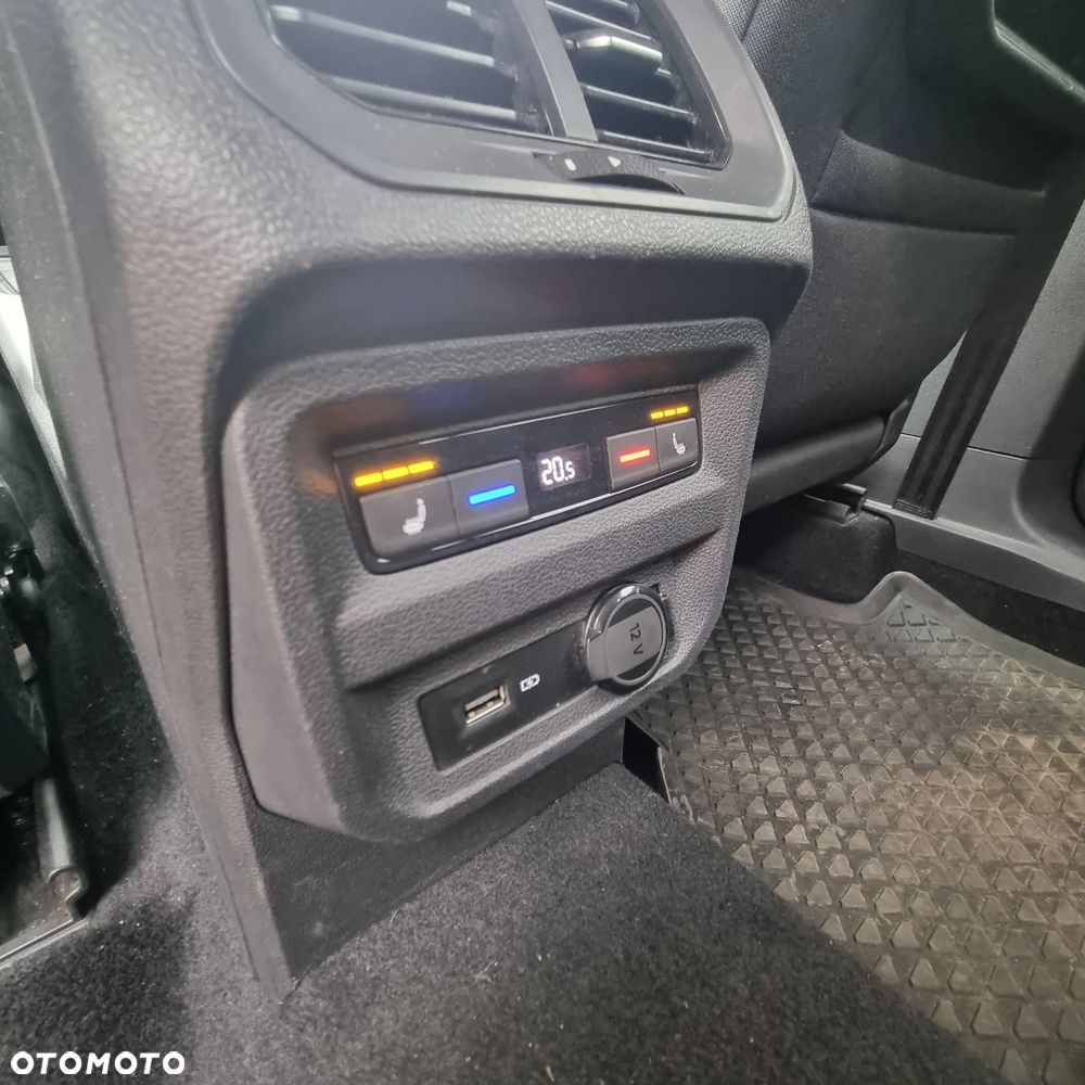 Volkswagen Tiguan - 11