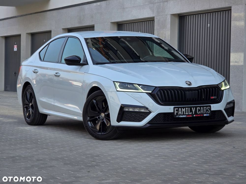 Skoda Octavia 2.0 TSI RS - 10