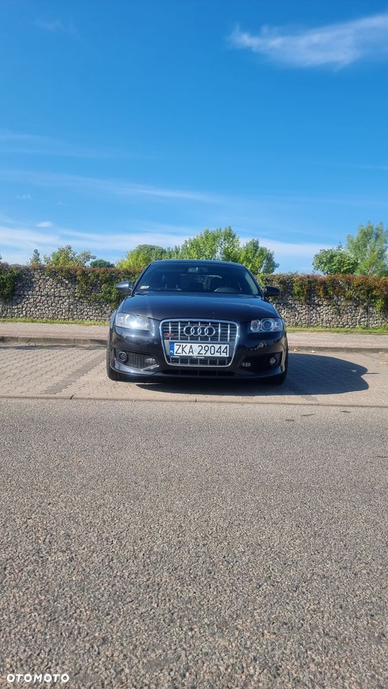 Audi A3 Sportback - 1