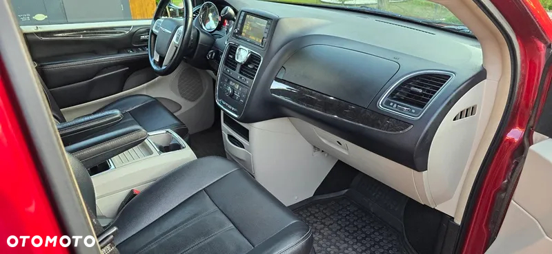 Chrysler Town & Country 3.6 Touring - 9