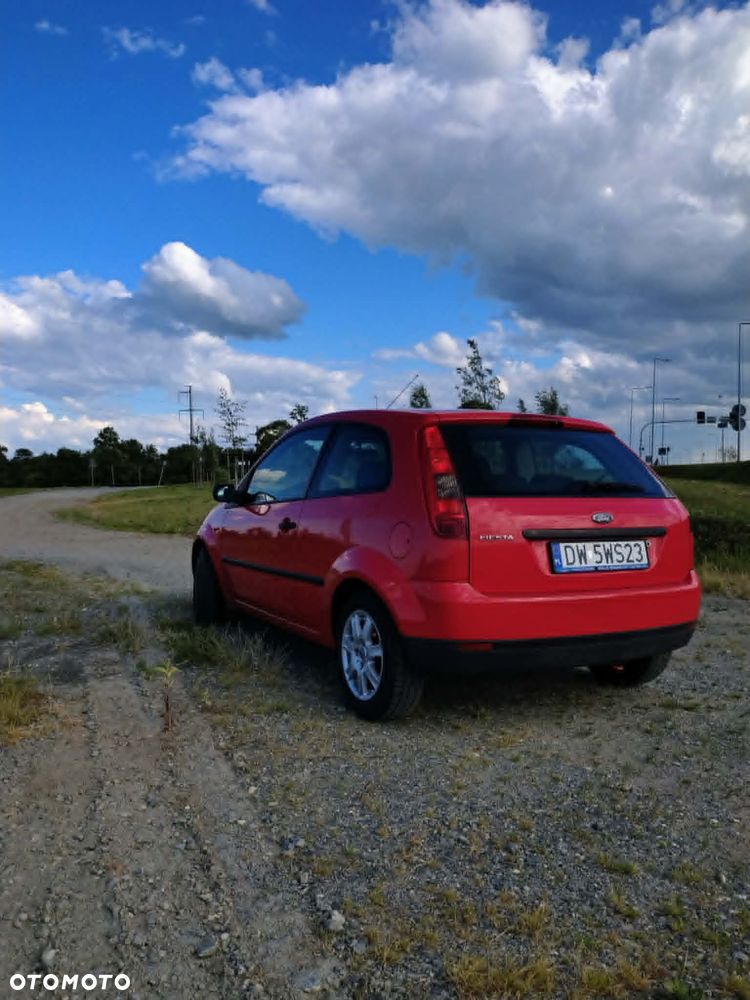 Ford Fiesta - 23