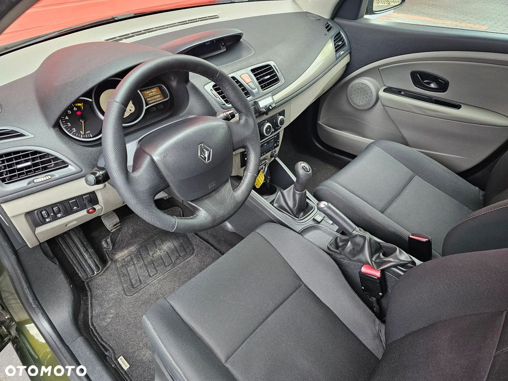 Renault Megane 1.6 16V Expression - 8