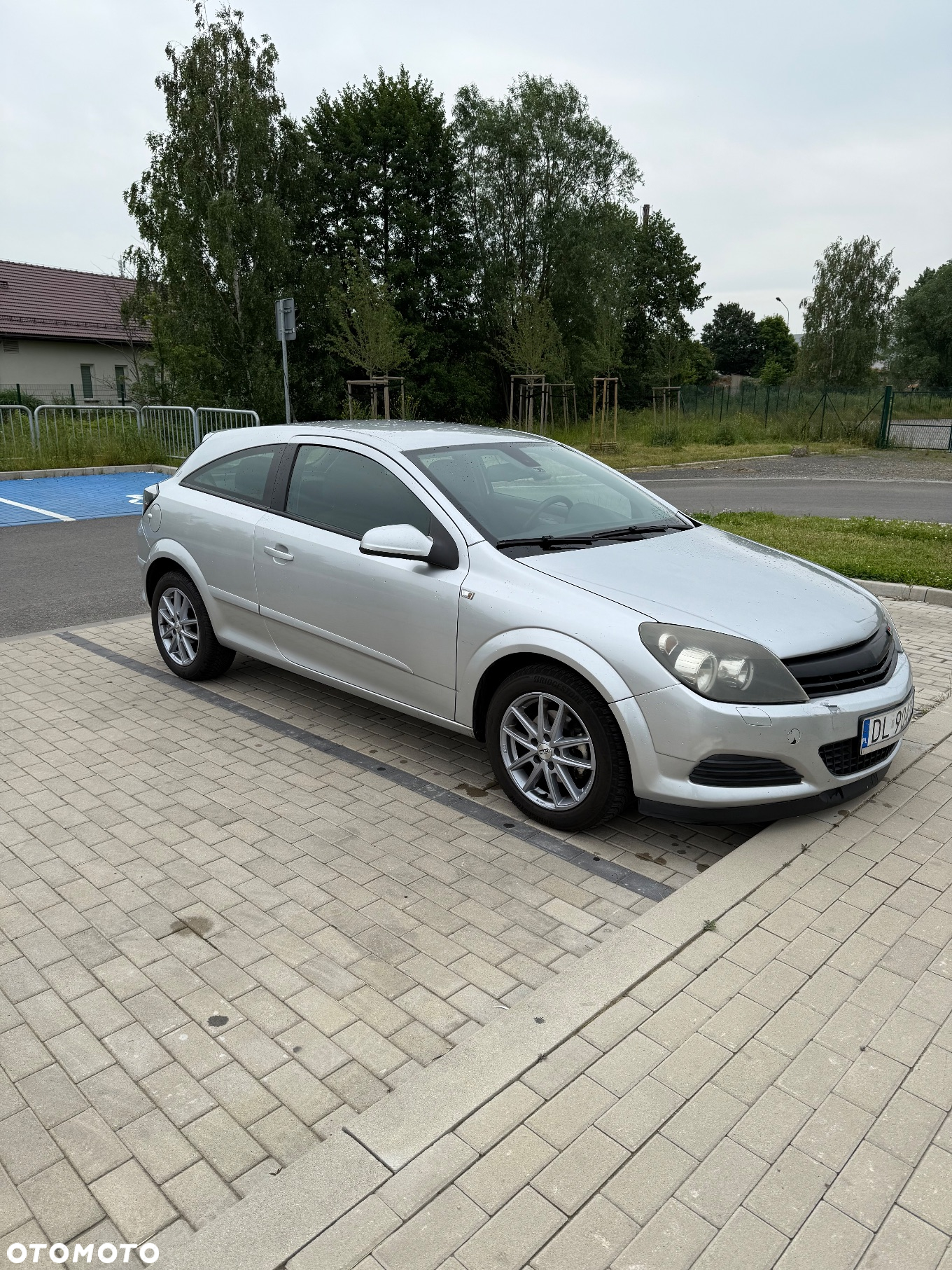 Opel Astra III GTC 1.8 Sport - 7