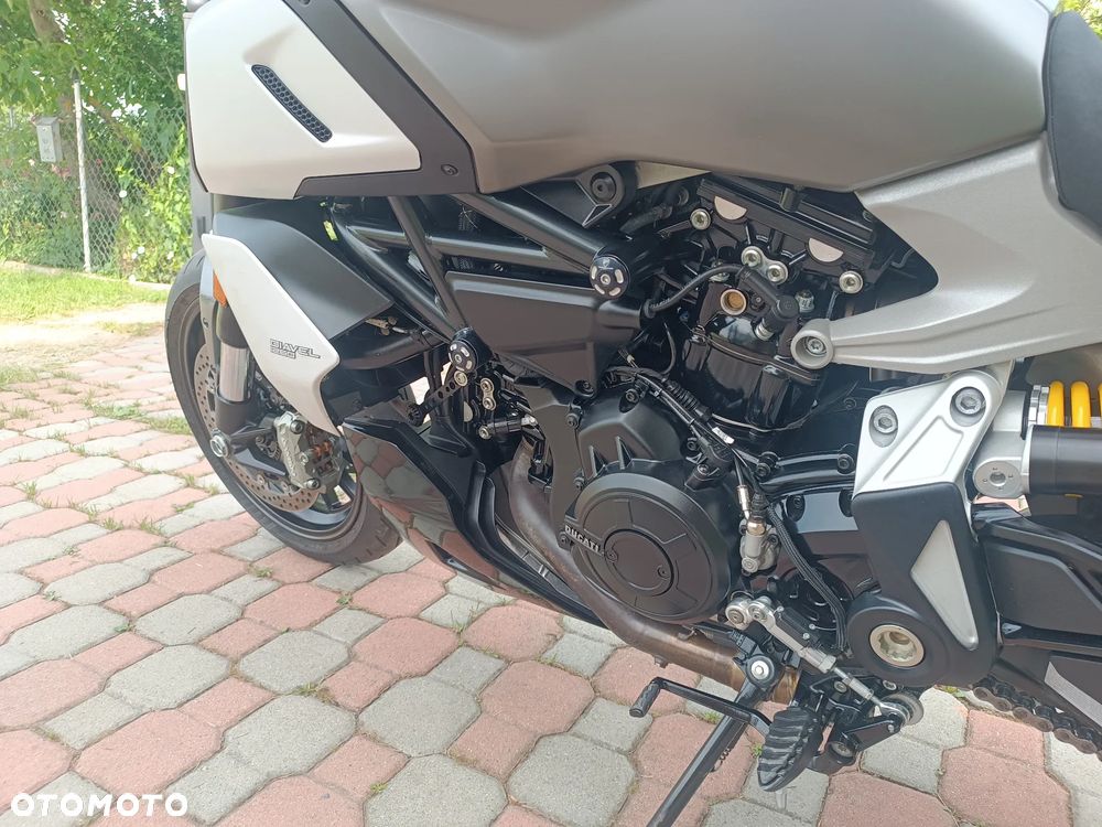 Ducati Diavel - 20