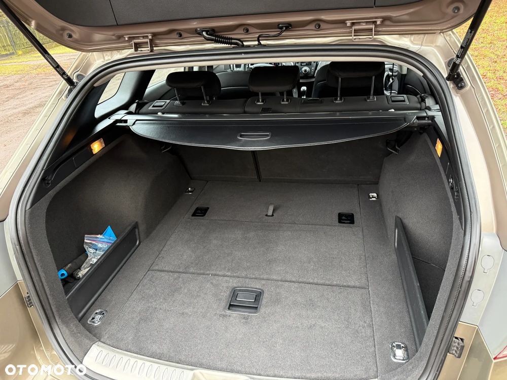 Hyundai i40 Kombi 1.6 Trend - 24