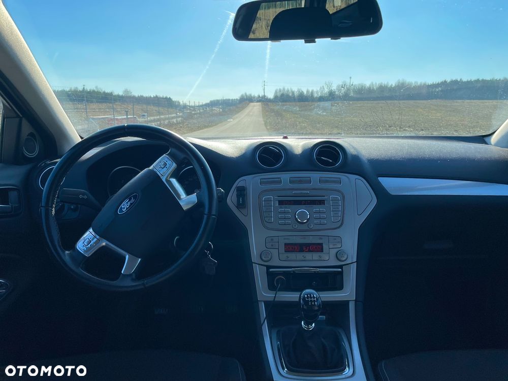Ford Mondeo 2.0 TDCi Trend - 12