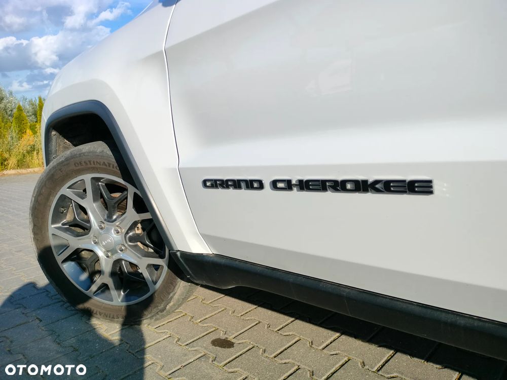 Jeep Grand Cherokee - 8