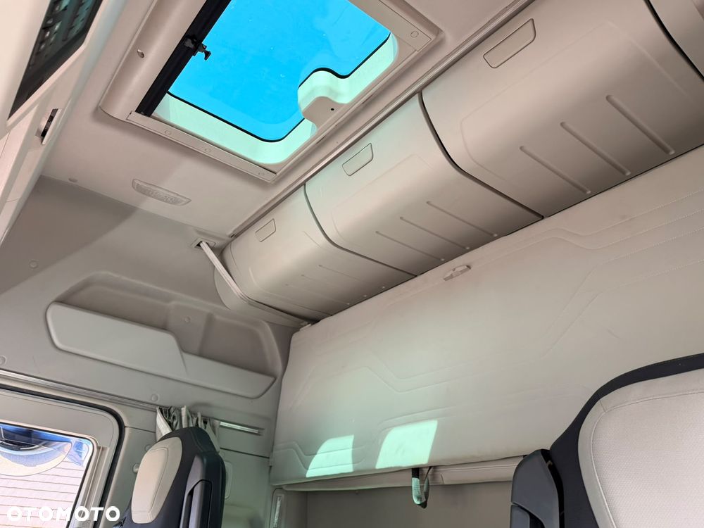 Ford V MAX 500 - 4