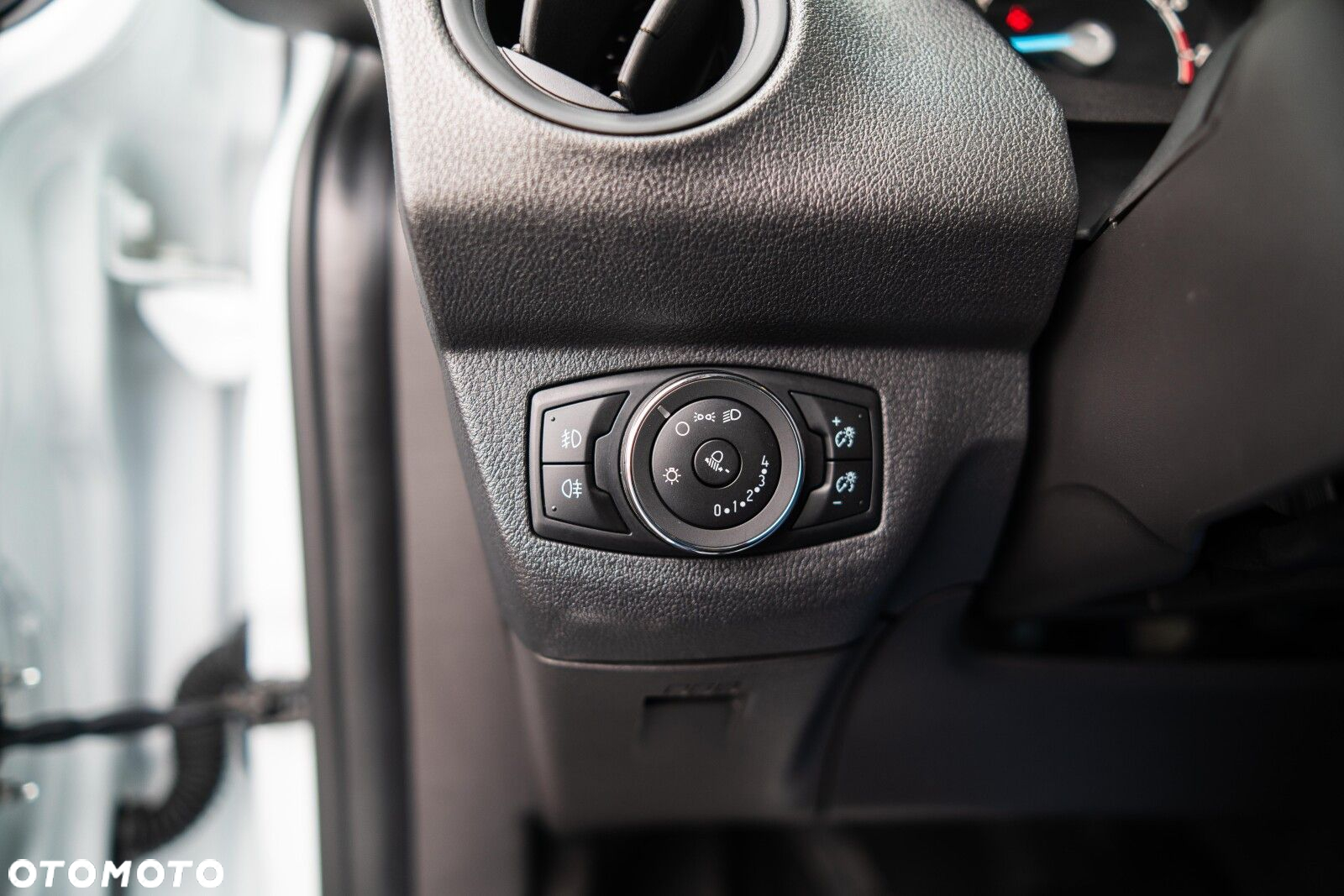 Ford transit-courier EcoBoost Trend - 15