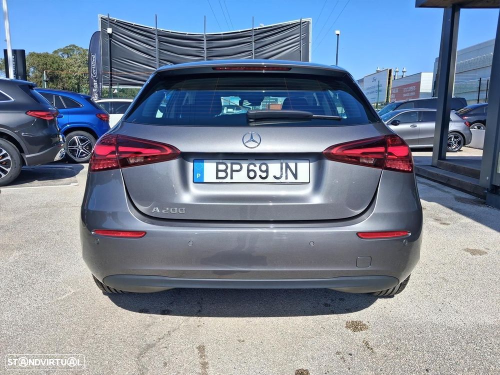 Mercedes-Benz A 200 - 6