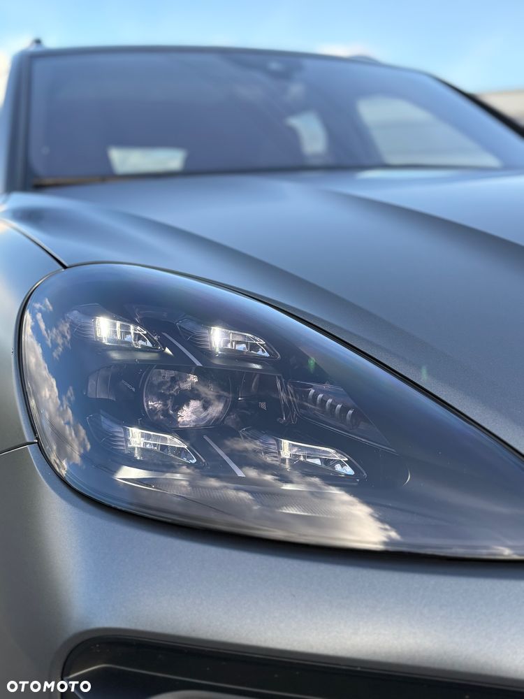 Porsche Cayenne E-Hybrid Platinum Edition - 19
