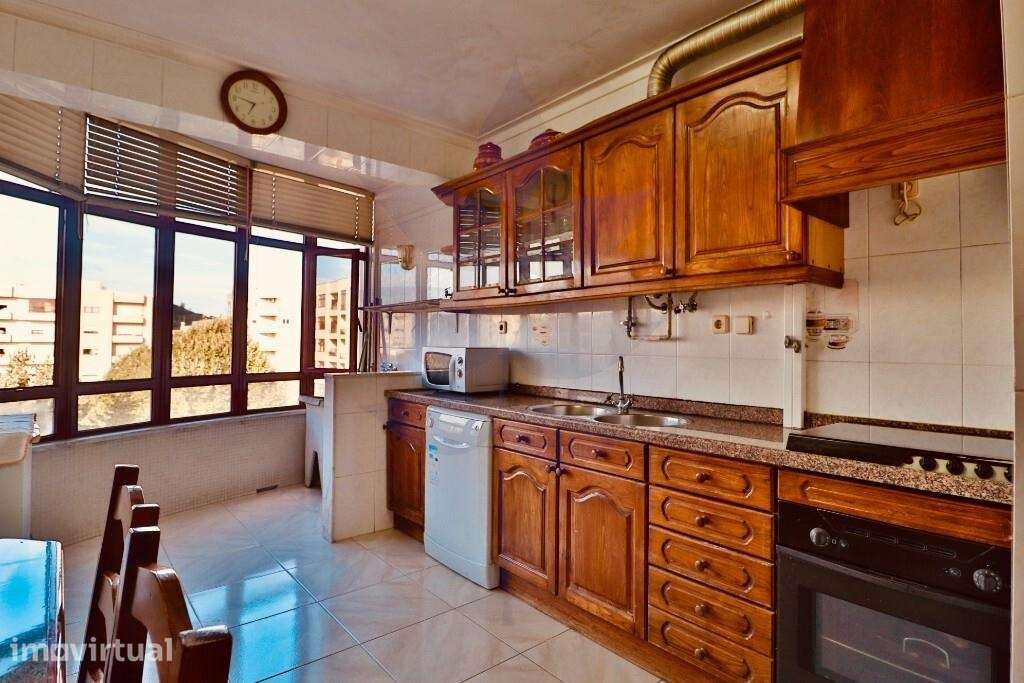 Apartamento T3 com Garagem Fechada em São Vicente, Braga - Grande imagem: 5/28