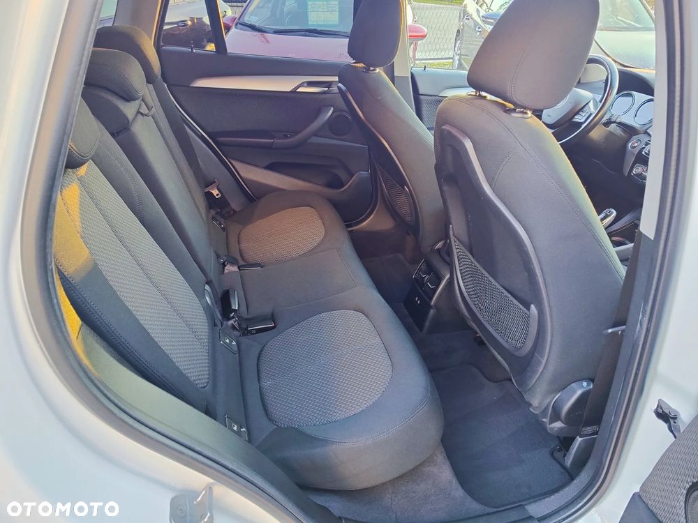 BMW X1 xDrive20d Advantage sport - 13