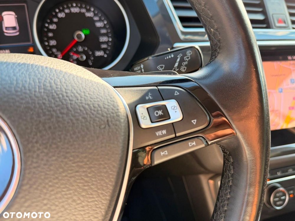 Volkswagen Tiguan - 23