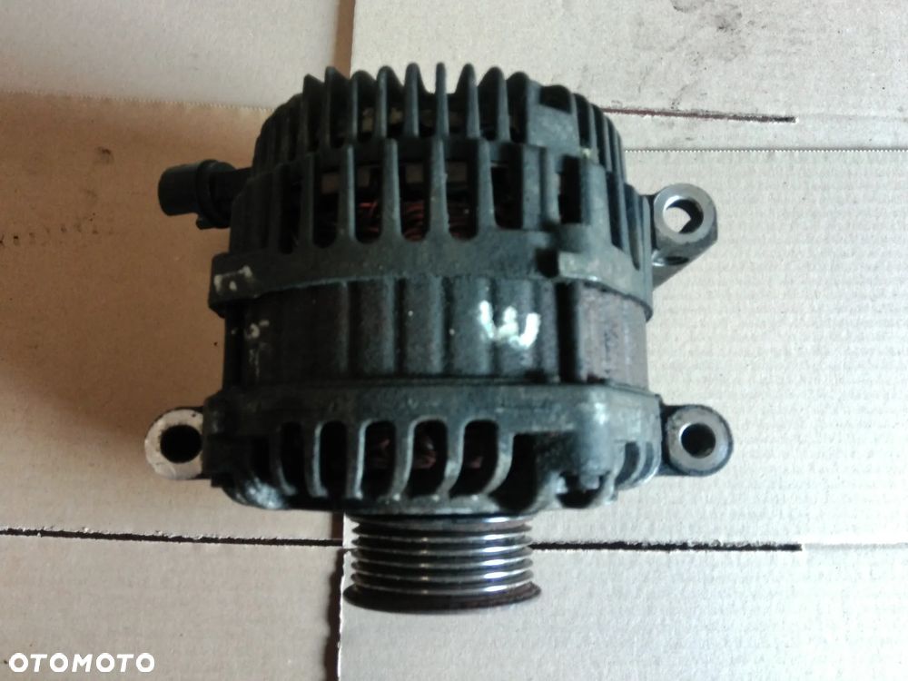 MAZDA TRIBUTE FORD MAVERICK ESCAPE 3,0 V6  ALTERNATOR oryginal czesci rozne