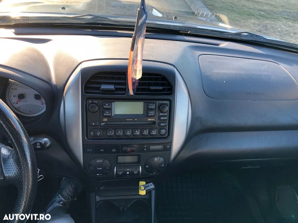 Toyota RAV4 D-4D 4x4 Executive - 25