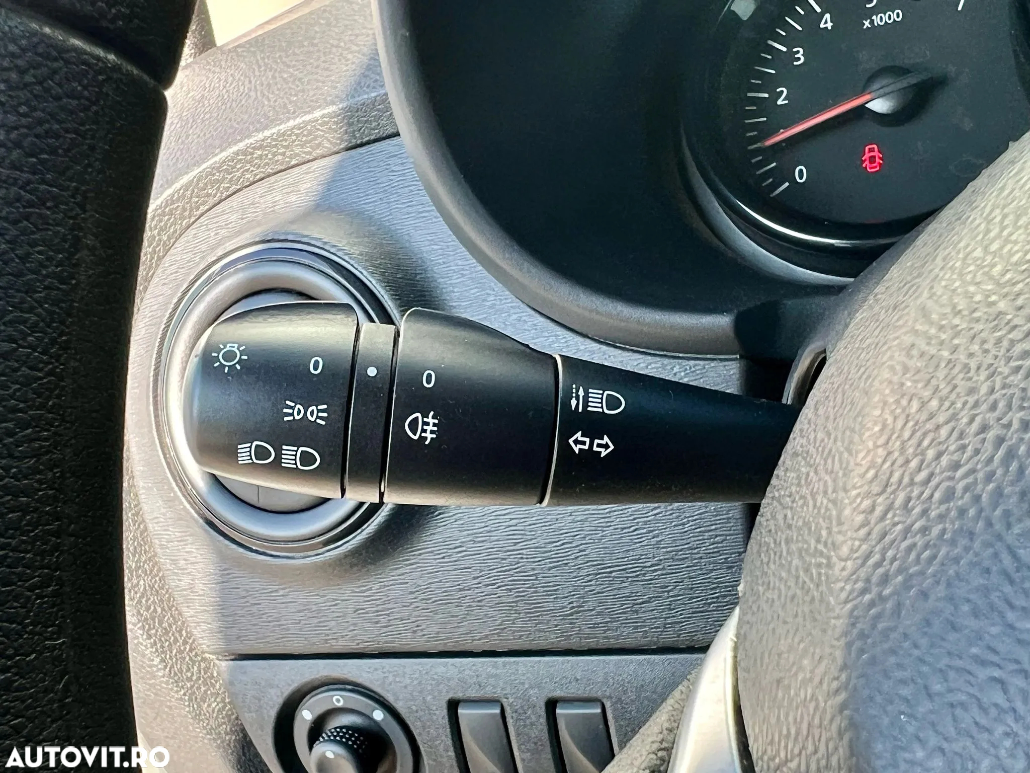 Dacia Dokker 1.5 Blue dCi Ambiance - 13