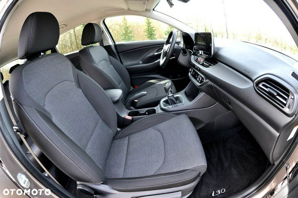 Hyundai i30 1.5 T-GDI 48V-Hybrid Advantage - 8