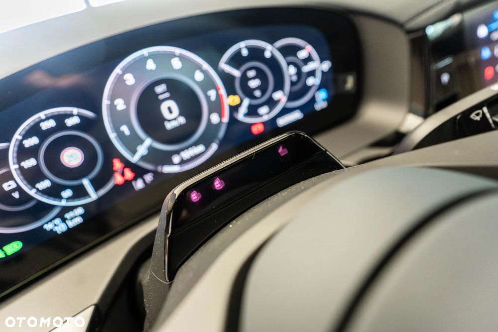 Porsche Panamera 4 - 24